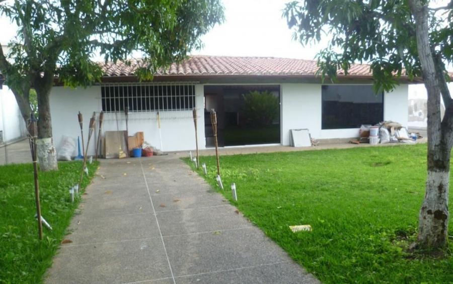 Foto Casa en Venta en Cumbres de curumo, Cumbres de curumo, Distrito Federal - U$D 350.000 - CAV174949 - BienesOnLine