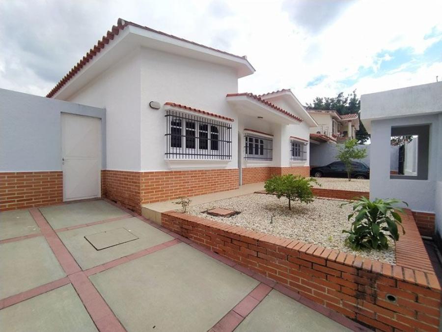 Foto Casa en Venta en SAN JOSE, Valles de Camoruco, Carabobo - U$D 116.000 - CAV235146 - BienesOnLine