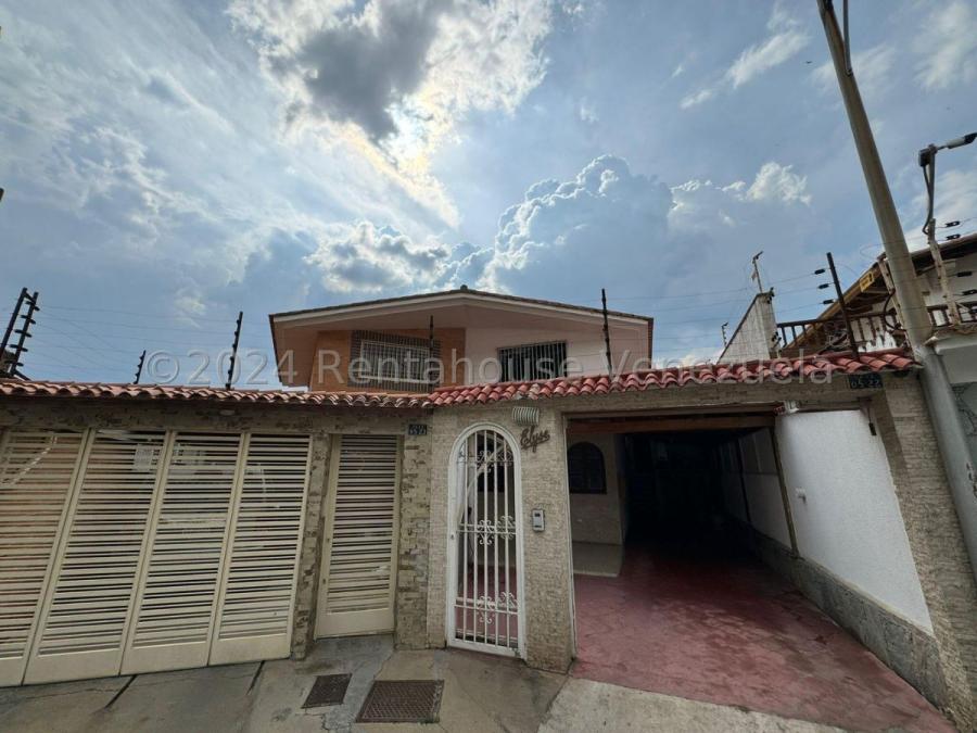 Foto Casa en Venta en Colinas de Santa Mnica, Caracas, Distrito Federal - U$D 250.000 - CAV227850 - BienesOnLine