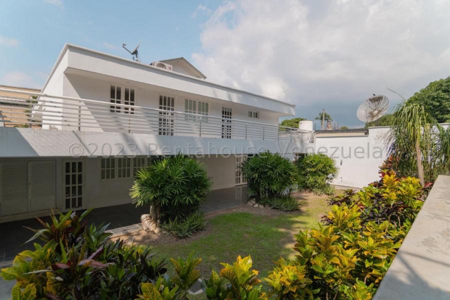 Foto Casa en Venta en Prados del Este, Caracas, Distrito Federal - U$D 493.000 - CAV232919 - BienesOnLine