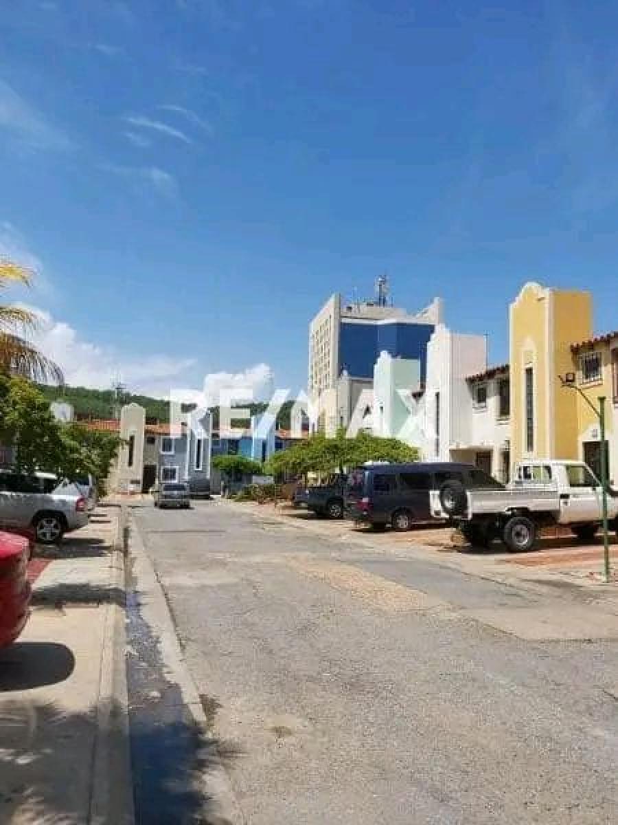 Foto Casa en Venta en Lechería, Anzoátegui - U$D 75.000 - CAV229149 - BienesOnLine