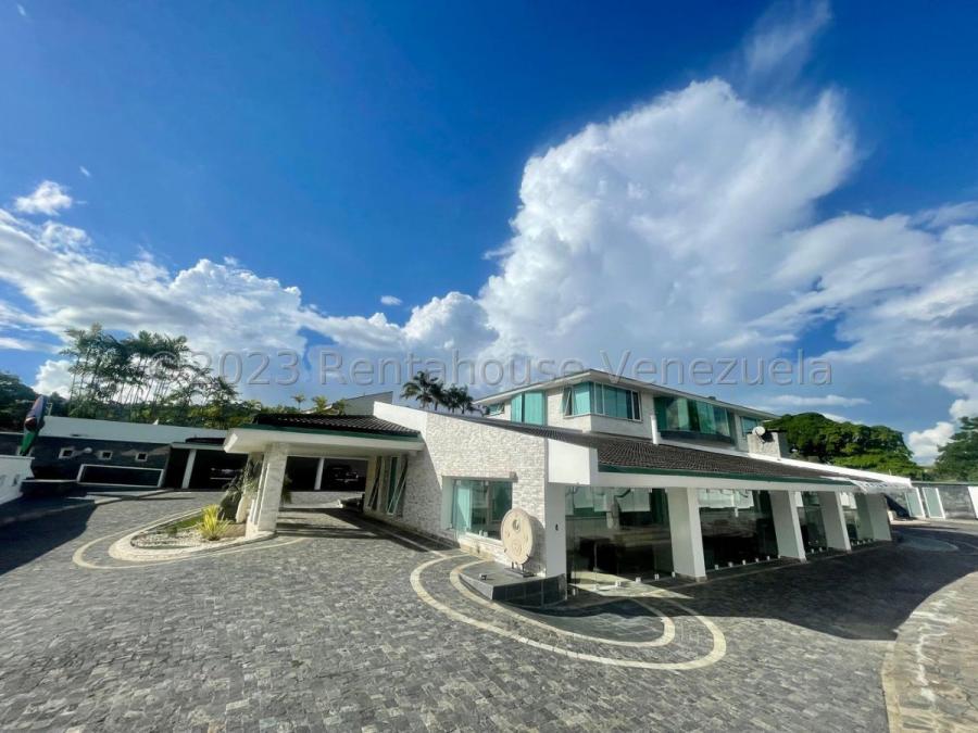 Foto Casa en Venta en La Lagunita, Caracas, Distrito Federal - U$D 1.300.000 - CAV227223 - BienesOnLine