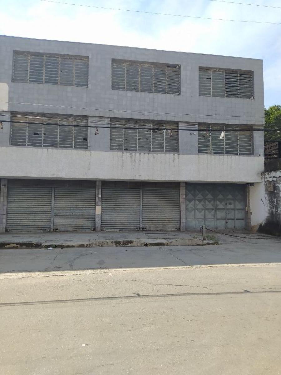 FloreMota Vende EDIFICIO con Locales y Oficinas en La Candelaria Valencia