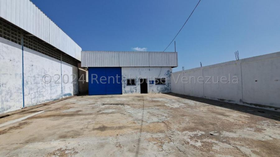 Galpón Comercial en Venta en Zona Industrial en Centro, Falcon MLS #24-24425 GR