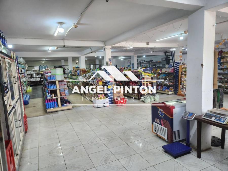 GALPON COMERCIAL EN VENTA BARRIO 19 DE ABRIL MARACAIBO APi 6595