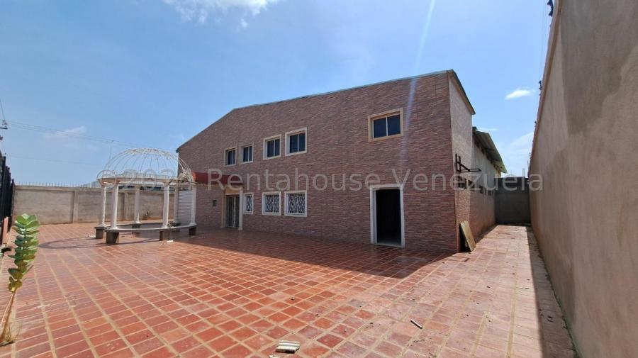 Foto Galpon en Venta en Coro, Falcón - U$D 250.000 - GAV238881 - BienesOnLine