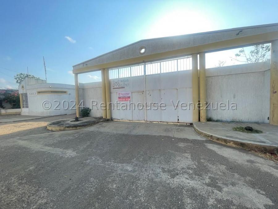 Galpon con Bellas Oficinas en Venta en Santa Elena, Falcon  MLS #24-18203 GR 