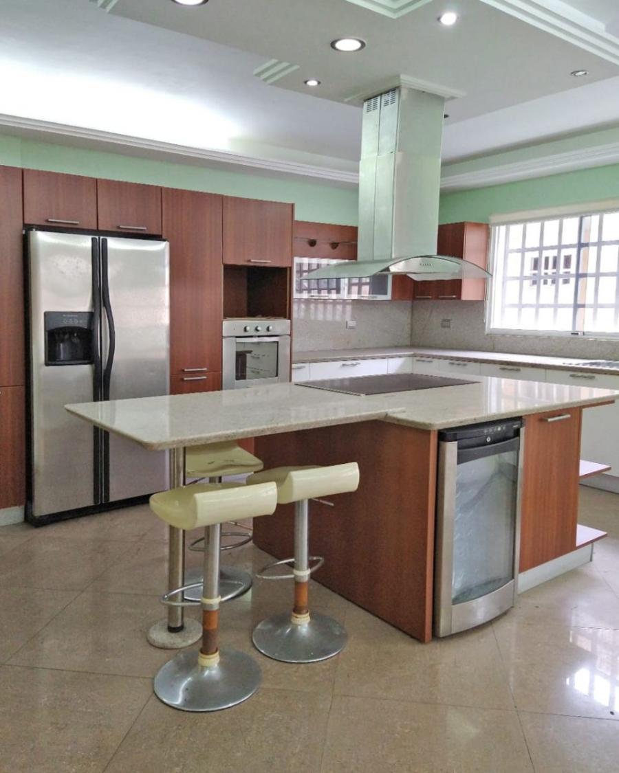 Foto Casa en Venta en Valencia, Carabobo - U$D 190.000 - CAV240194 - BienesOnLine