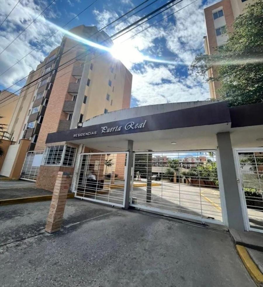 hermoso apartamento en venta en residencias puerta real ma?ongo naguanagua