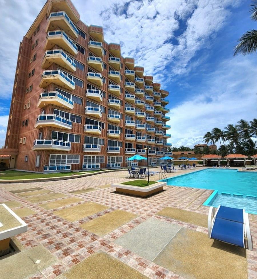 Foto Apartamento en Venta en Jose Laurencio Silva, Tucacas, Falcn - U$D 45.000 - APV225571 - BienesOnLine