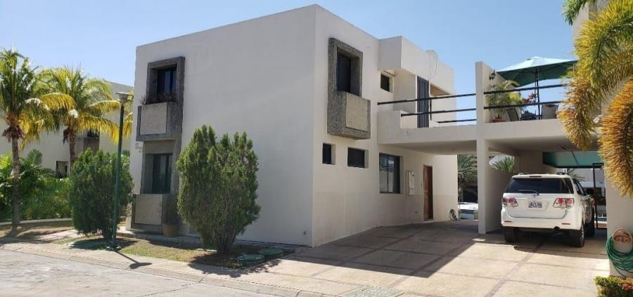 Foto Casa en Venta en Lechería, Anzoátegui - U$D 320.000 - CAV232224 - BienesOnLine