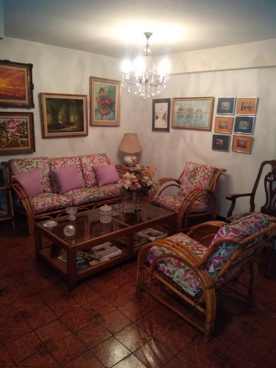 Foto Apartamento en Venta en URB Andrs Bello, las delicias Maracay Edo Aragua, Maracay, Aragua - U$D 28.000 - APV168068 - BienesOnLine
