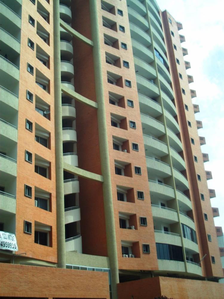 Foto Apartamento en Venta en Urb. El Parral, Valencia, Carabobo - BsF 550.000 - APV17565 - BienesOnLine