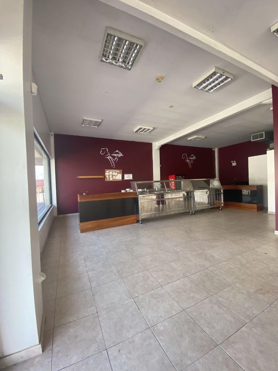 Foto Local en Alquiler en Olegario Villalobos, Maracaibo, Zulia - U$D 1.000 - LOA143503 - BienesOnLine