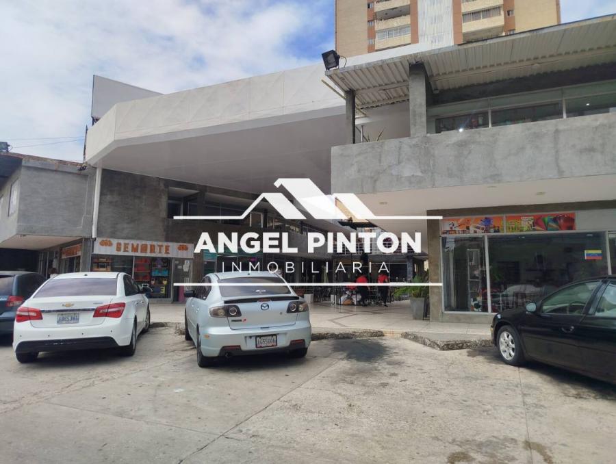 LOCAL COMERCIAL ALQUILER AV BELLA VISTA CENTRO NORTE MARACAIBO API 282818