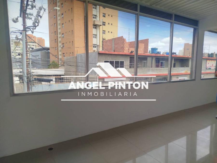 LOCAL COMERCIAL ALQUILER AV BELLA VISTA CENTRO NORTE MARACAIBO API 282818