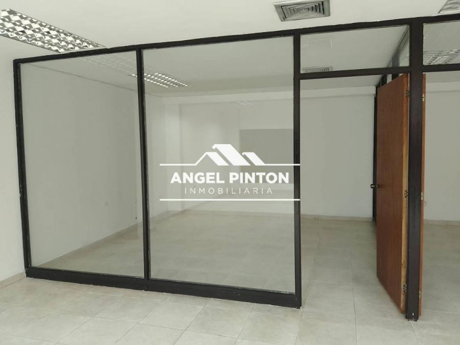 LOCAL COMERCIAL ALQUILER C.C. SALTO ANGEL MARACAIBO API 6567