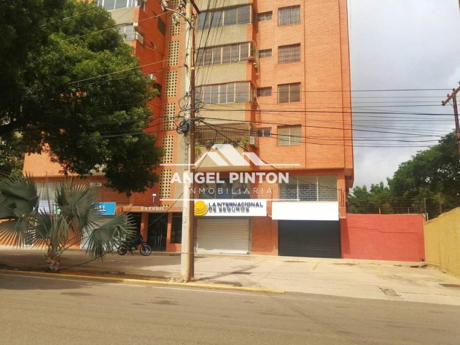 Foto Local en Alquiler en Este, Maracaibo, Zulia - U$D 350 - LOA235994 - BienesOnLine