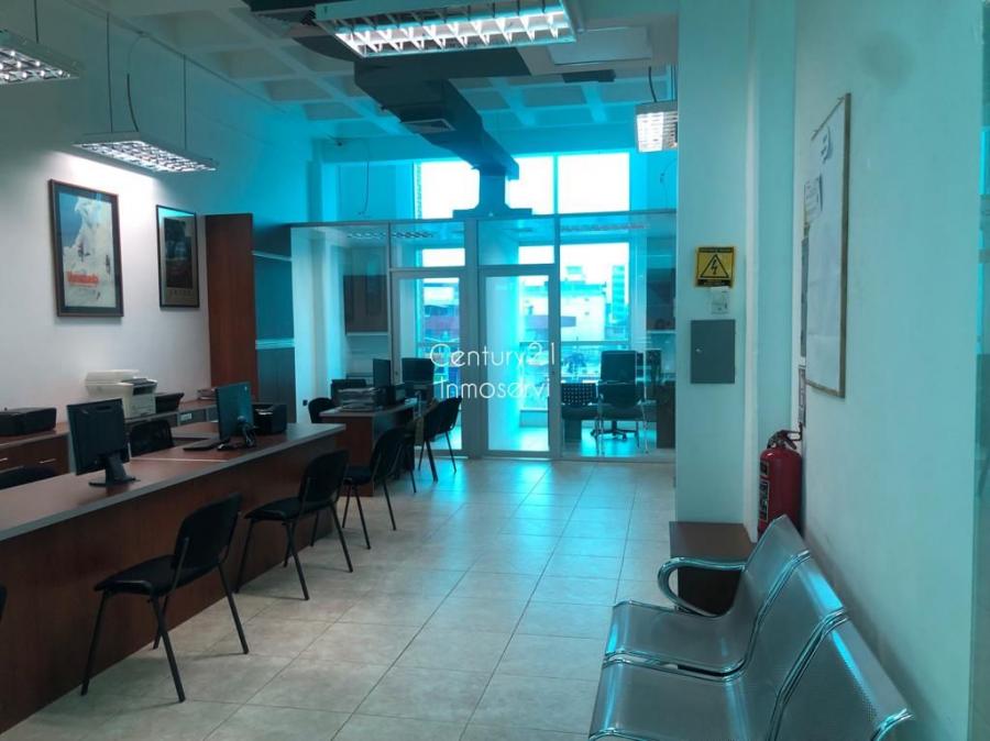 Local Comercial amoblado y equipado en cotizado Centro Empresarial de Lecheria