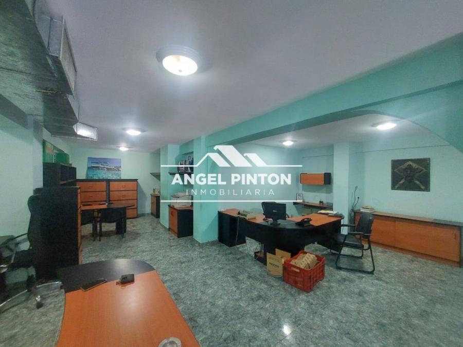 LOCAL COMERCIAL EN VENTA CALLE 79 PARALELA DR PORTILLO MARACAIBO API 8788 