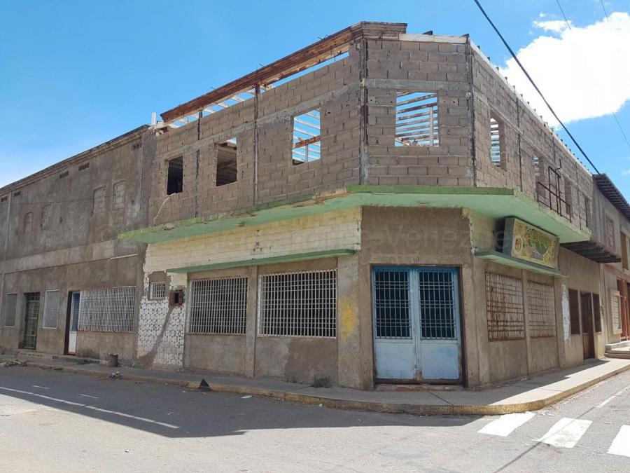 Local Comercial en Venta en Calle Zamora en Centro, Falcon MLS #25-4875 GR