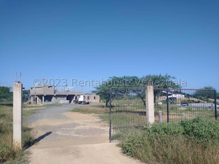 Foto Local en Venta en Punto Fijo, Falcn - U$D 28.000 - LOV236804 - BienesOnLine