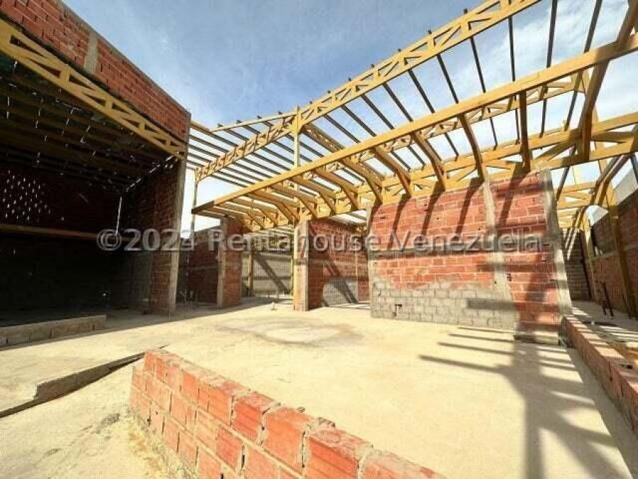 Local Comercial en Venta en Puerta Maraven, Falcon MLS #24-21815 GR