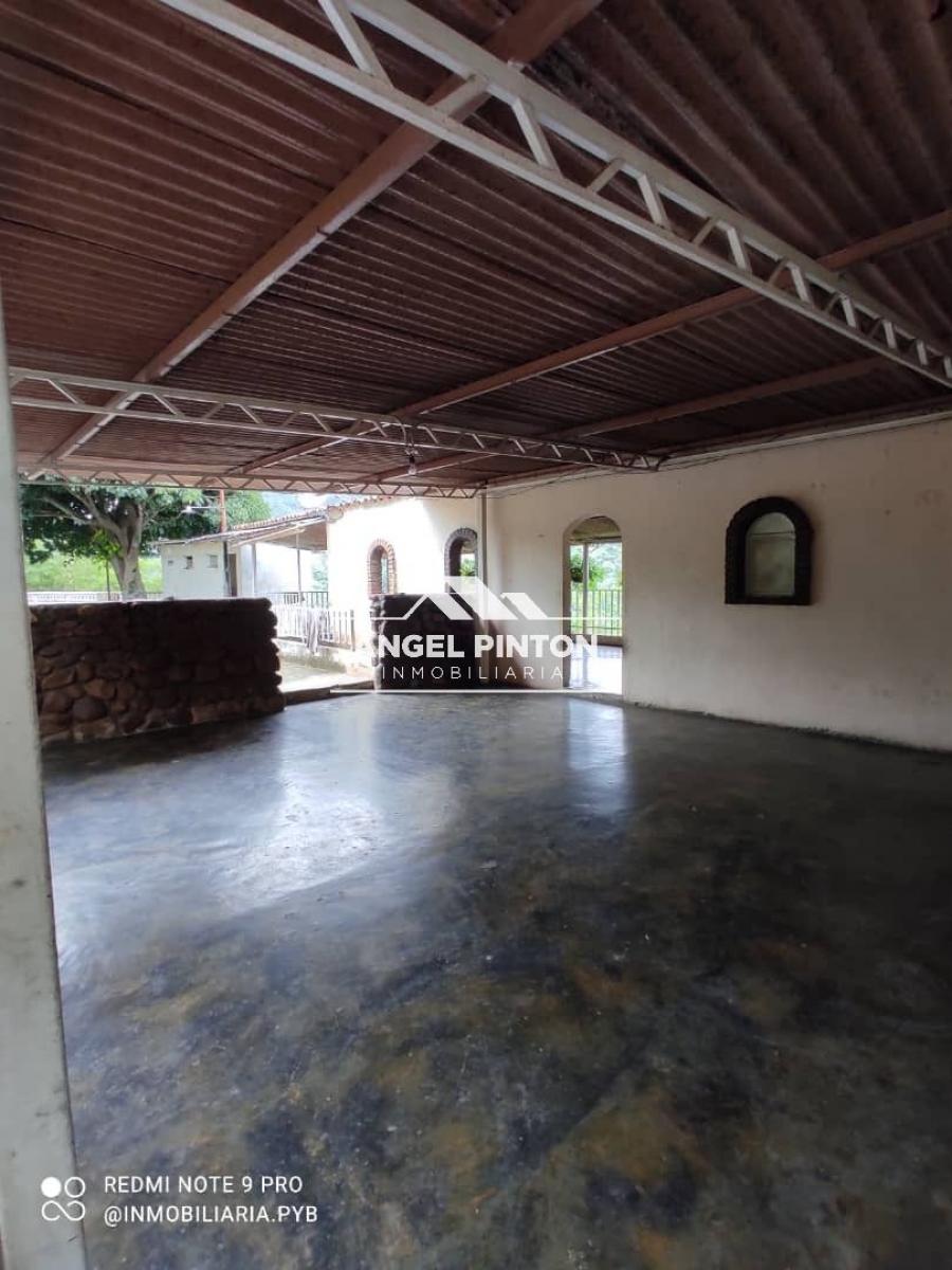 Foto Local en Venta en Trujillo, Trujillo - U$D 85.000 - LOV240259 - BienesOnLine