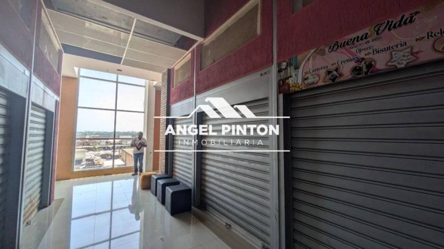 LOCAL COMERCIAL VENTA GRAN BAZAR MARACAIBO API 6364