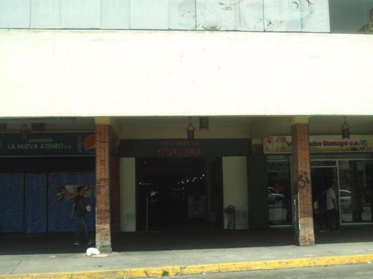 Foto Local en Alquiler en Av. Bolívar Norte, Valencia, Carabobo - BsF 70.000 - LOA92654 - BienesOnLine