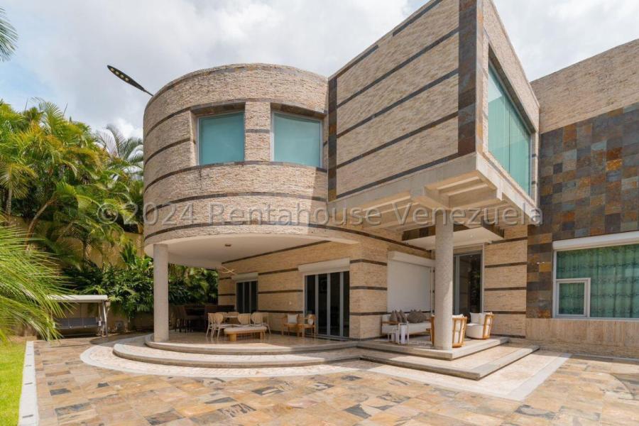 Foto Casa en Venta en La Lagunita, Caracas, Distrito Federal - U$D 1.500.000 - CAV236906 - BienesOnLine