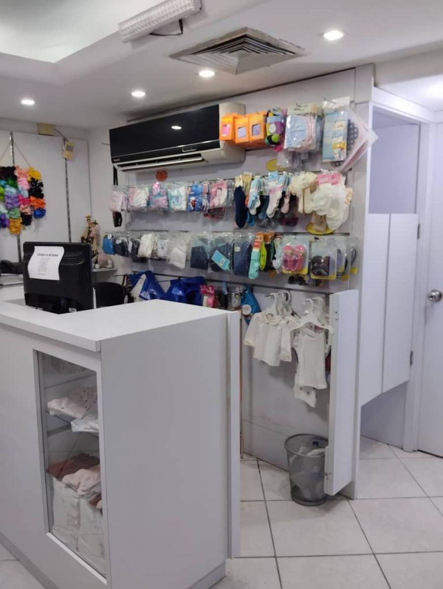 Marbella mendoza vende local en shopping center