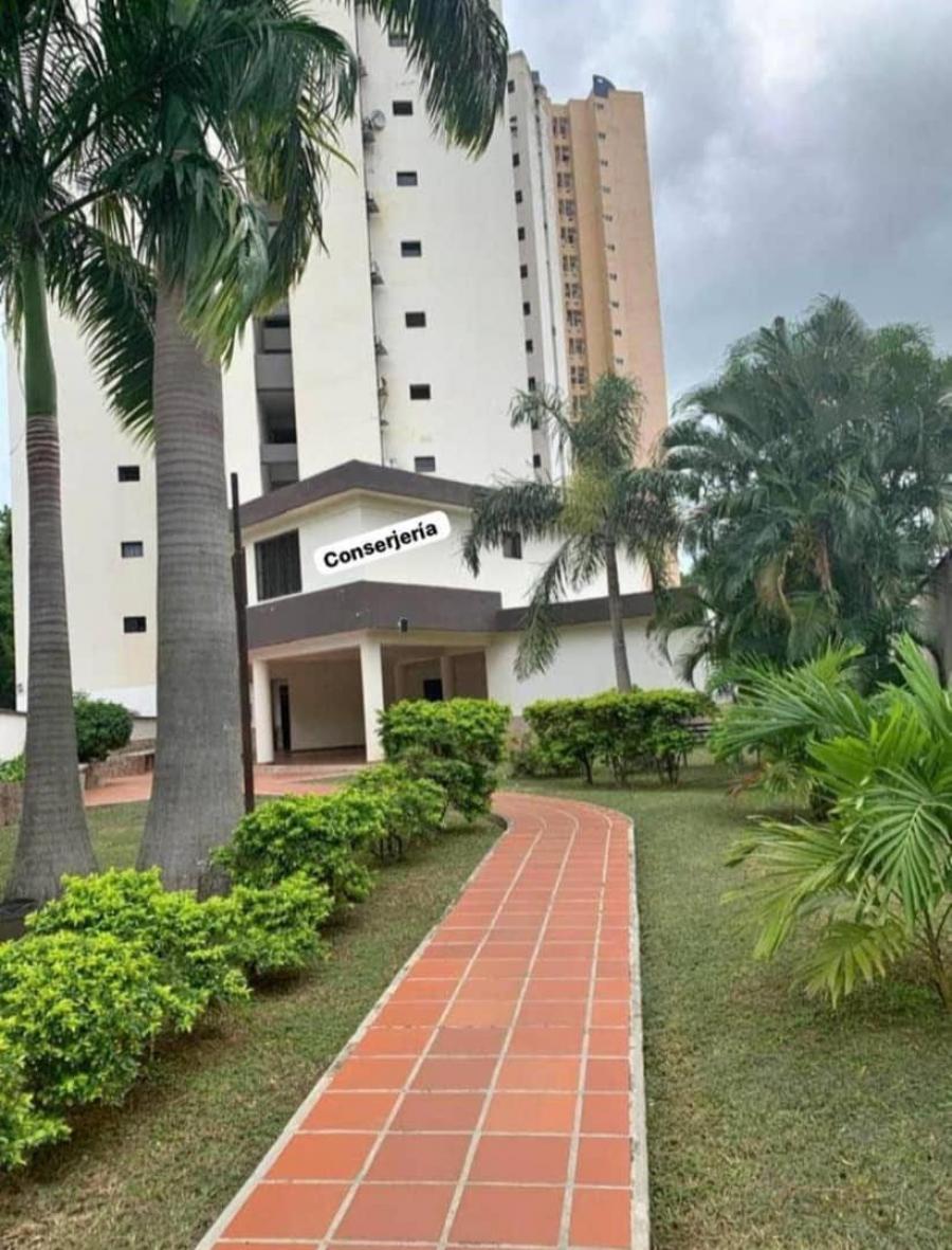 Foto Apartamento en Alquiler en Valencia, Carabobo - U$D 300 - APA231817 - BienesOnLine