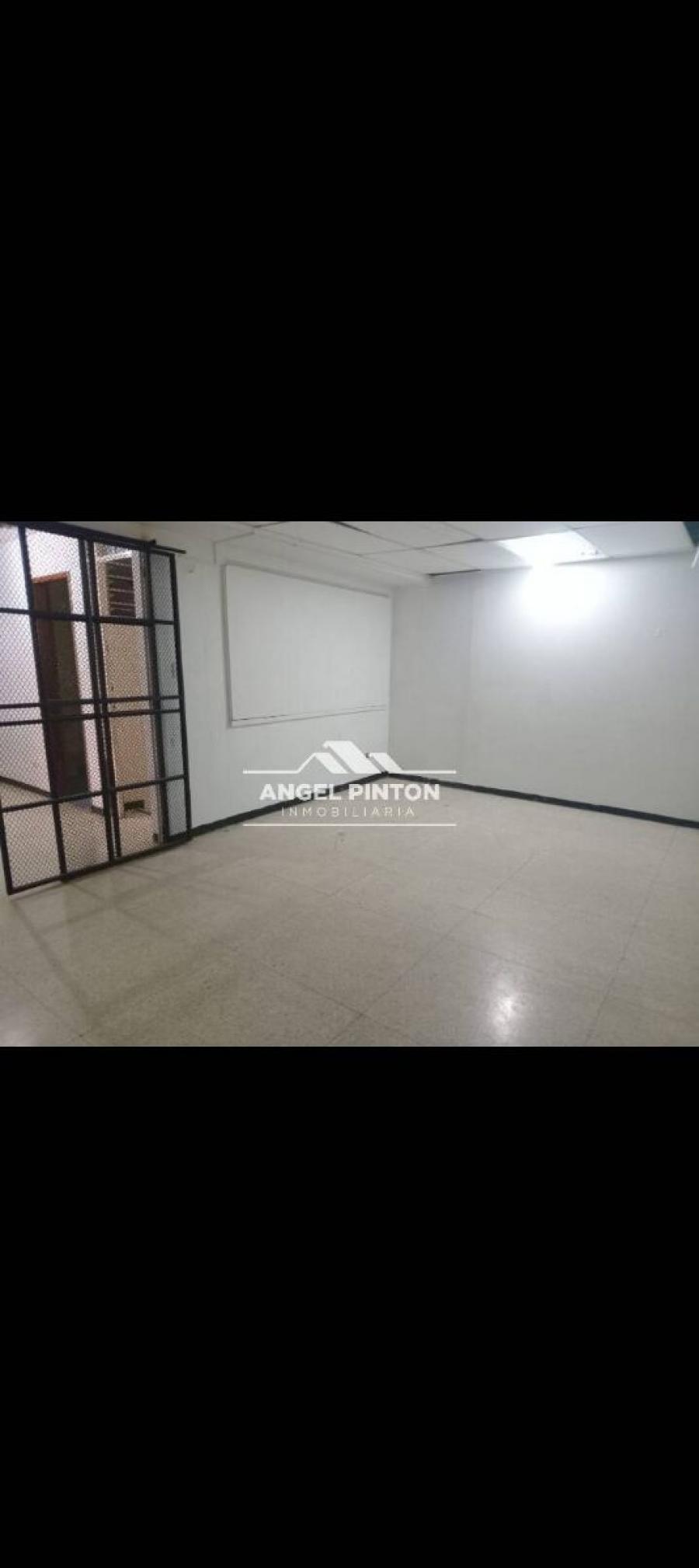 Foto Oficina en Alquiler en Maracaibo, Zulia - U$D 160 - OFA234795 - BienesOnLine