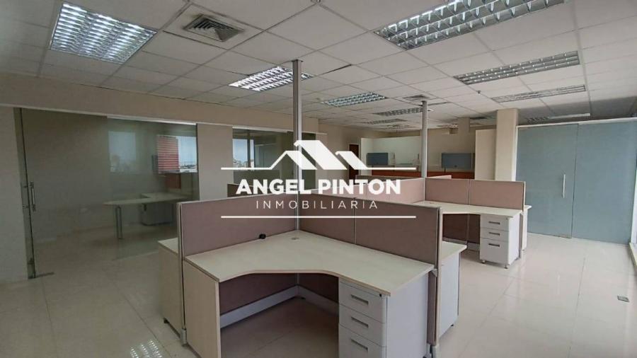 OFICINA LOCAL COMERCIAL ALQUILER AV 5 DE JULIO MARACAIBO API 7575