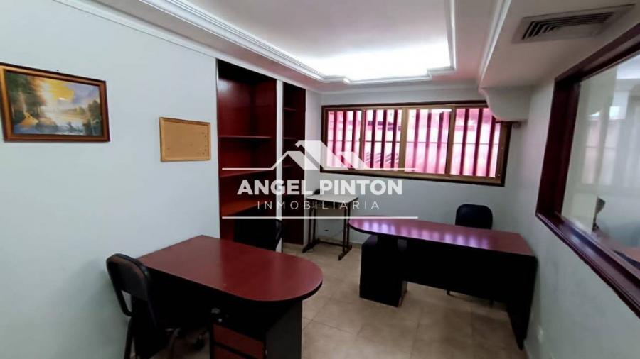 Foto Oficina en Venta en Avenida Bella Vista, Maracaibo, Zulia - U$D 39.999 - OFV233101 - BienesOnLine