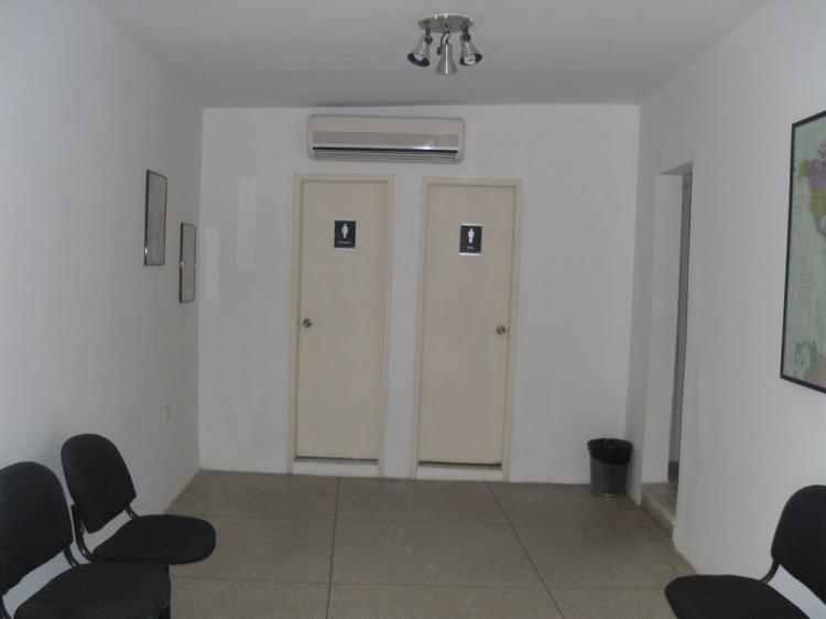 Foto Local en Venta en Cabimas, Zulia - BsF 1.400.000 - LOV43436 - BienesOnLine