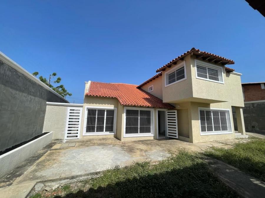 Foto Quinta en Alquiler en Lechería, Anzoátegui - U$D 2.500 - QUA226919 - BienesOnLine