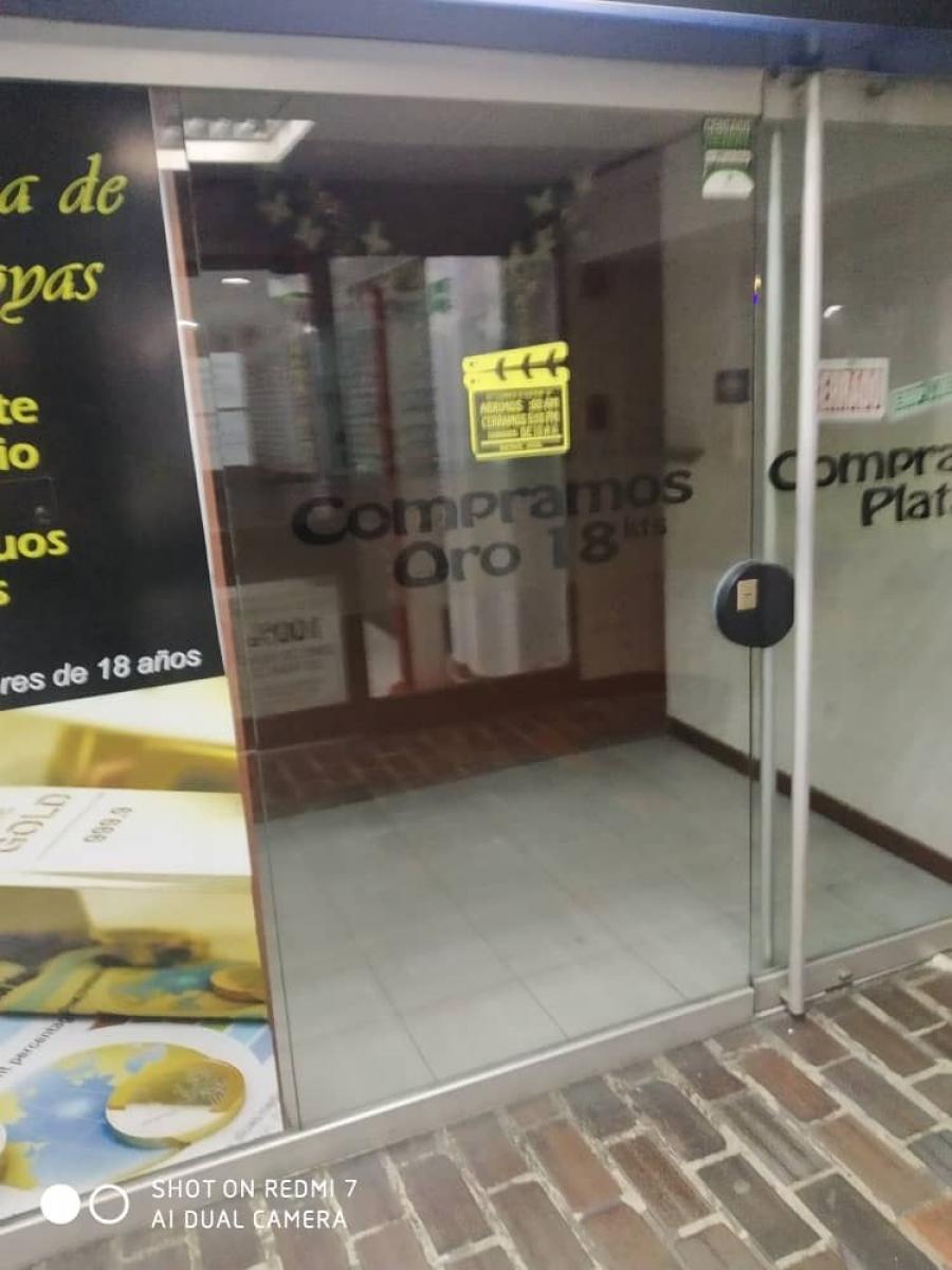 SE ALQUILA LOCAL COMERCIAL, CC  LA PIRAMIDE, PRADO DEL ESTE- BARUTA