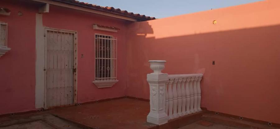 Se Vende Acogedora Casa Urbanización Villas de San Antonio Tinaquillo Edo Cojedes