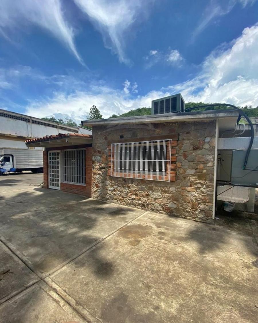 SE VENDE CASA COMERCIAL Y GALPON 