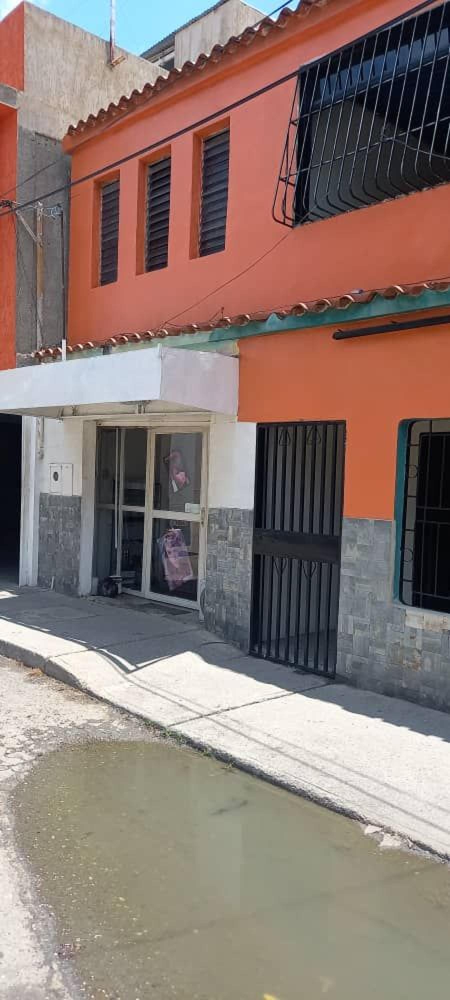 Foto Casa en Venta en Ana Soto, Barquisimeto, Lara - U$D 25.000 - CAV178667 - BienesOnLine