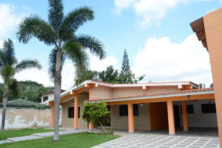 SE VENDE CASA EN LAS MOROCHAS - SAN DIEGO, CARABOBO. LUISA MEZONES VENDE