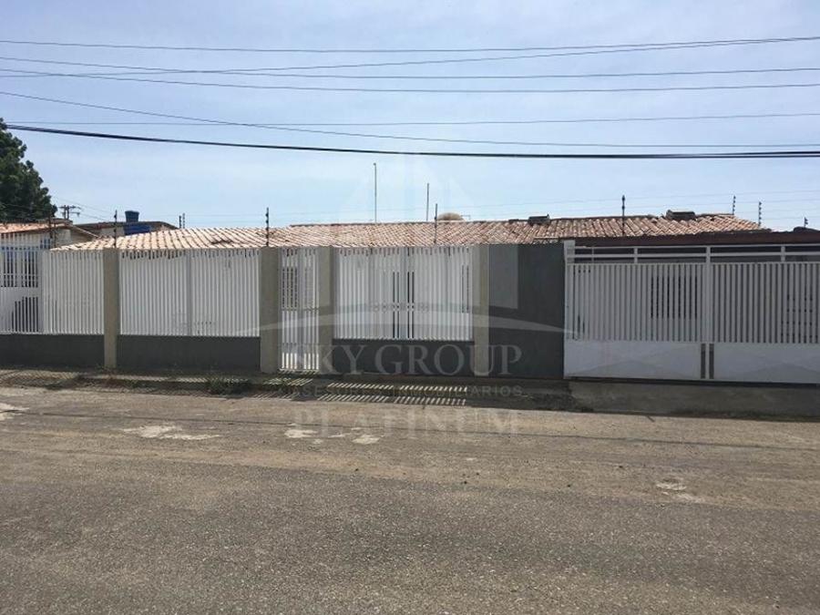 Foto Casa en Venta en Puerta Maraven, Punto Fijo, Falcón - U$D 42.000 - CAV232567 - BienesOnLine