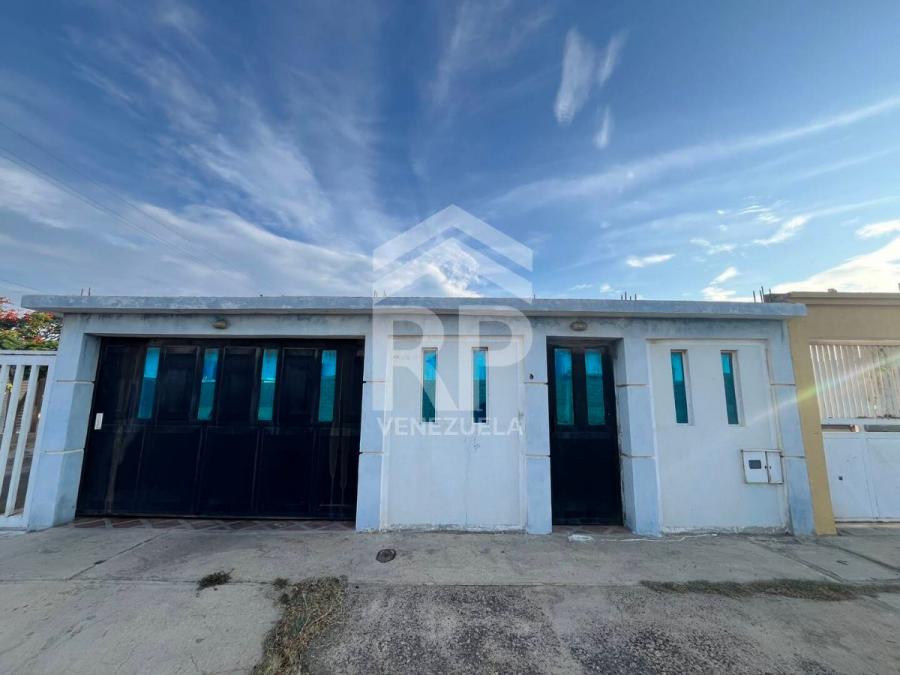 Foto Casa en Venta en Punto Fijo, Falcón - U$D 22.000 - CAV233782 - BienesOnLine