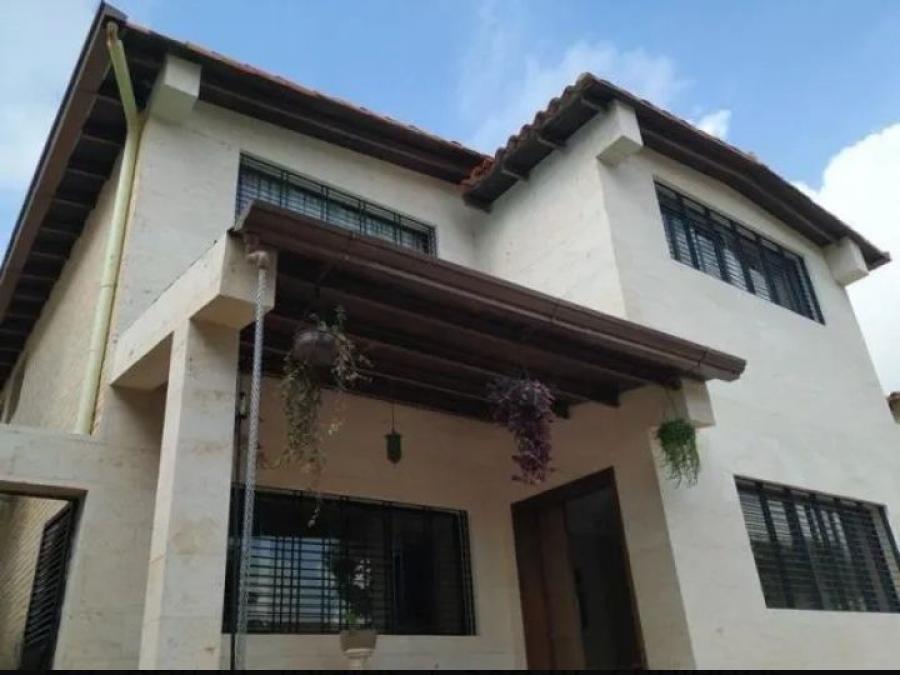 Foto Casa en Venta en Valencia, Carabobo - U$D 215.000 - CAV140716 - BienesOnLine