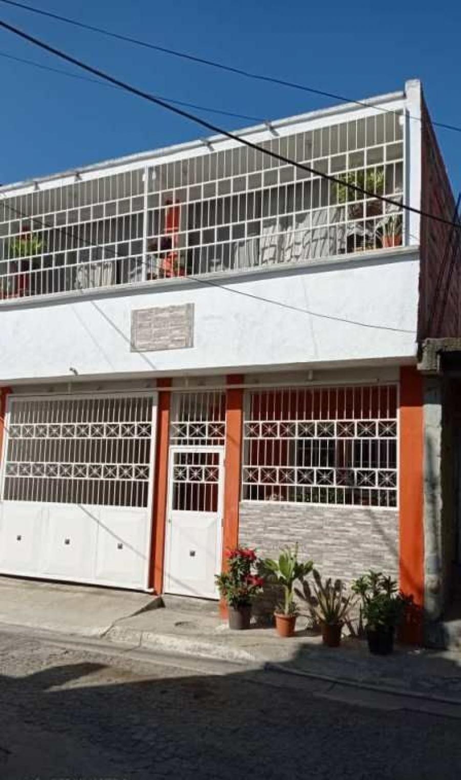 TERRENO CON CASA EN CONJUNTO RESIDENCIAL LA VICTORIA EN PARAPARAL