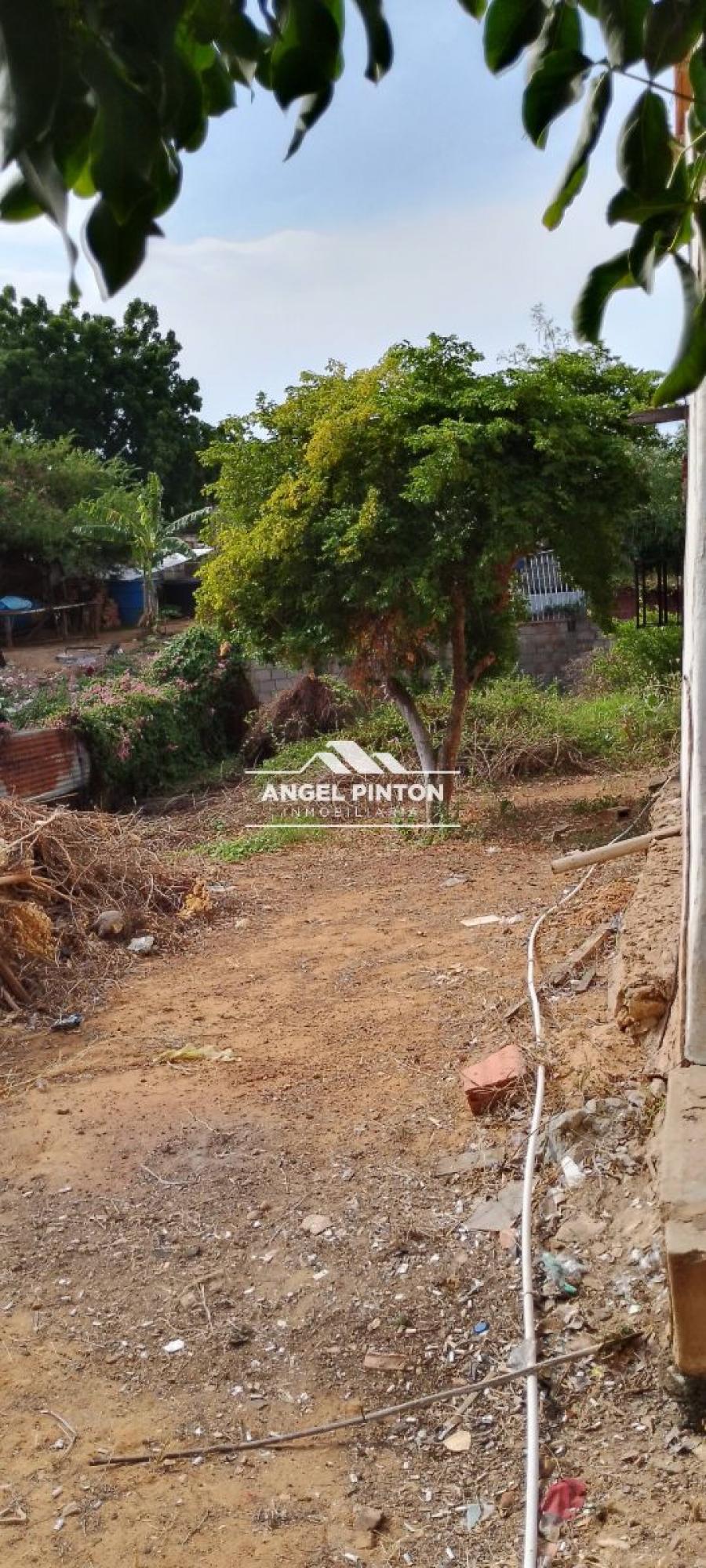 TERRENO EN VENTA CIRCUNVALACION No 1 MARACAIBO API 5566