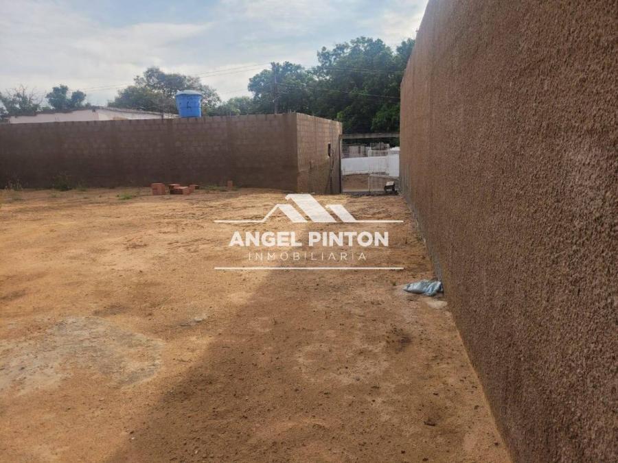 TERRENO EN VENTA EN LA POMONA MARACAIBO API 6311 JANETTE PEREZ