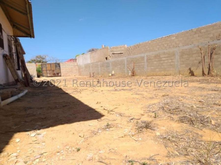 Terreno en Venta en Zarabon. Punto Fijo